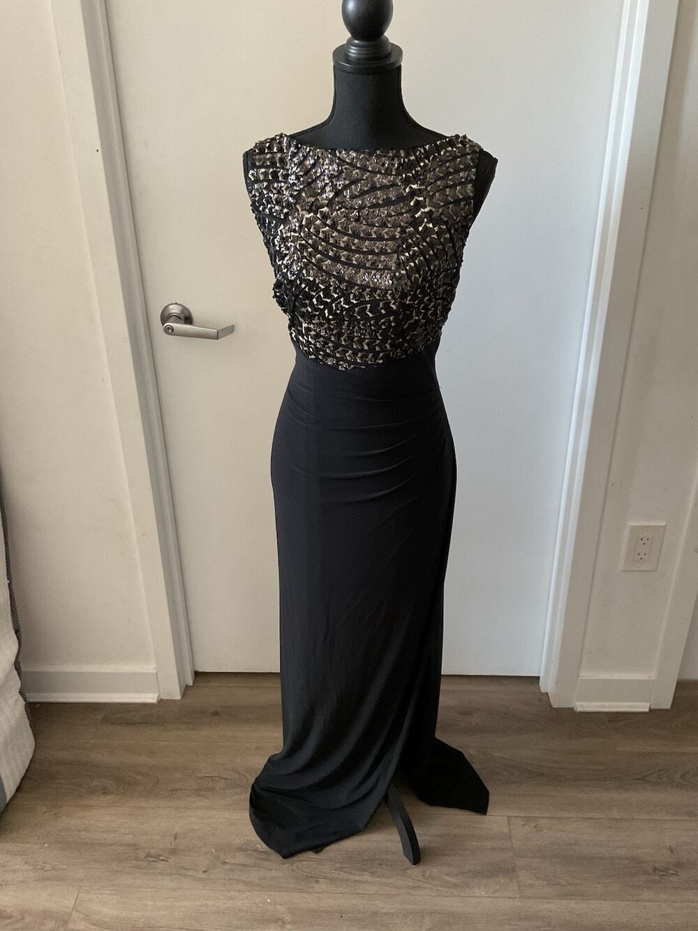 Lauren Ralph Lauren Ednella Sequin Bodice V - Back Evening Gown Dress Black